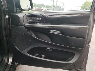 2016 Dodge Grand Caravan SXT Plus