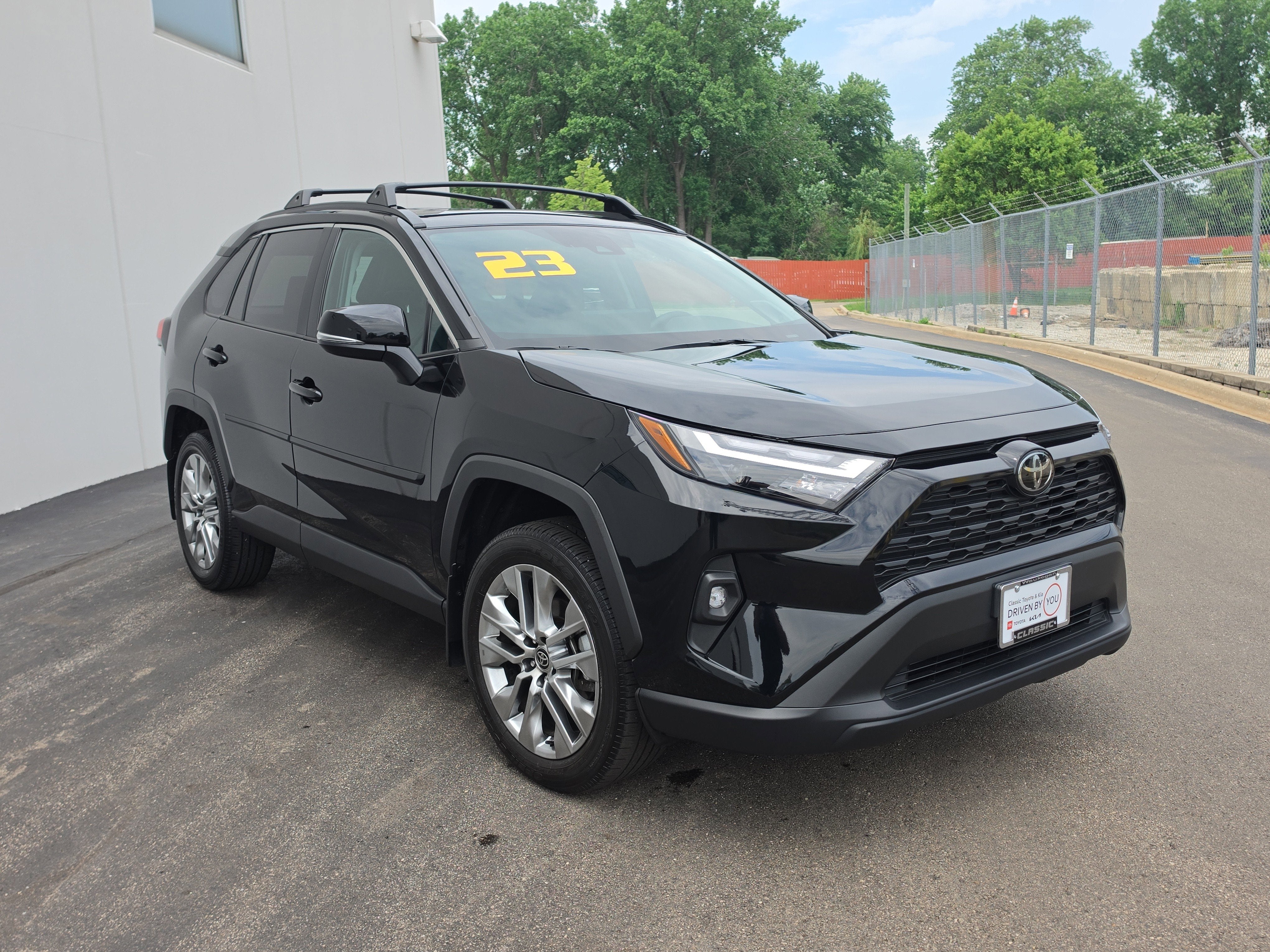 2023 Toyota RAV4 XLE Premium