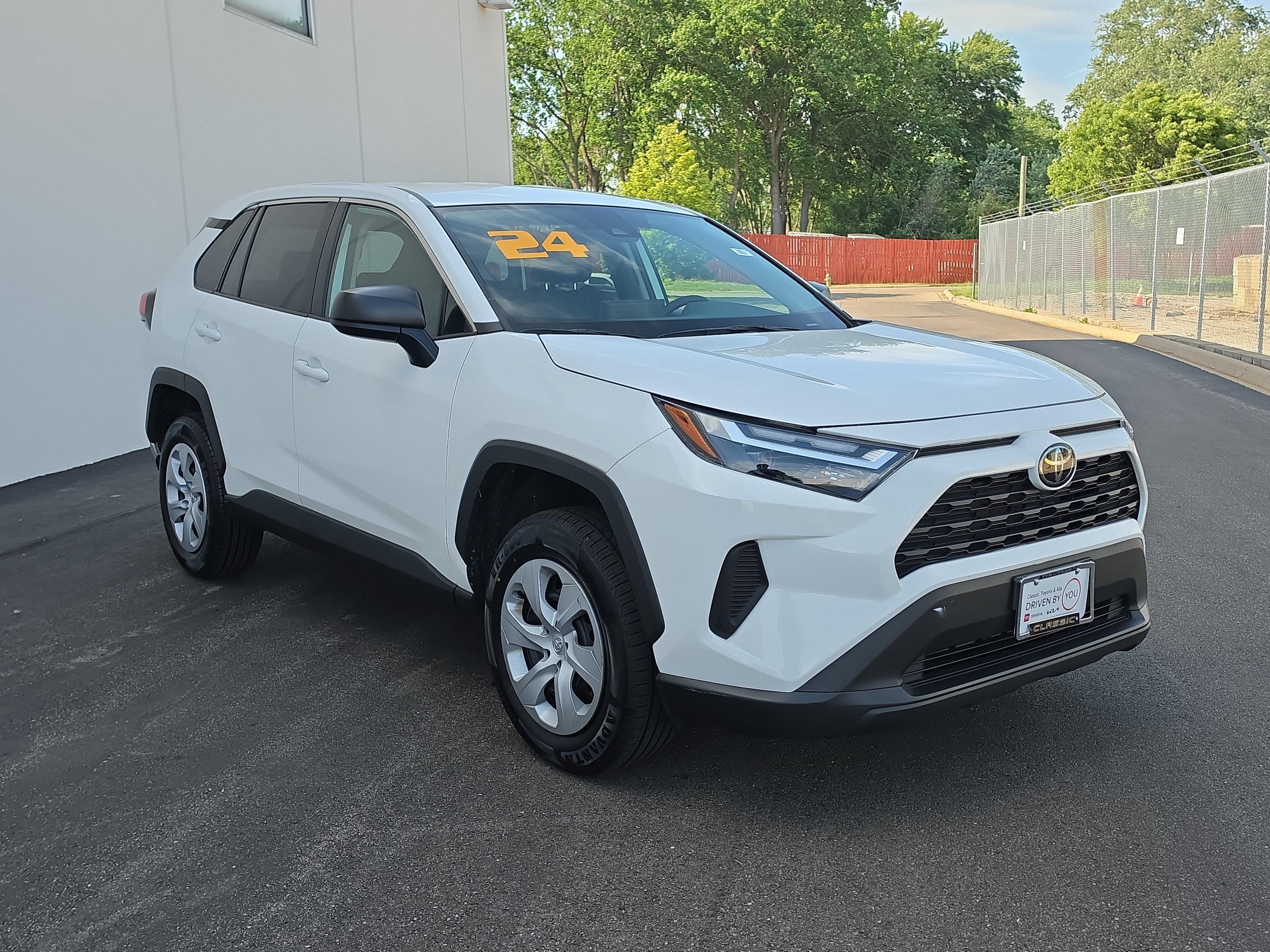 2024 Toyota RAV4 LE