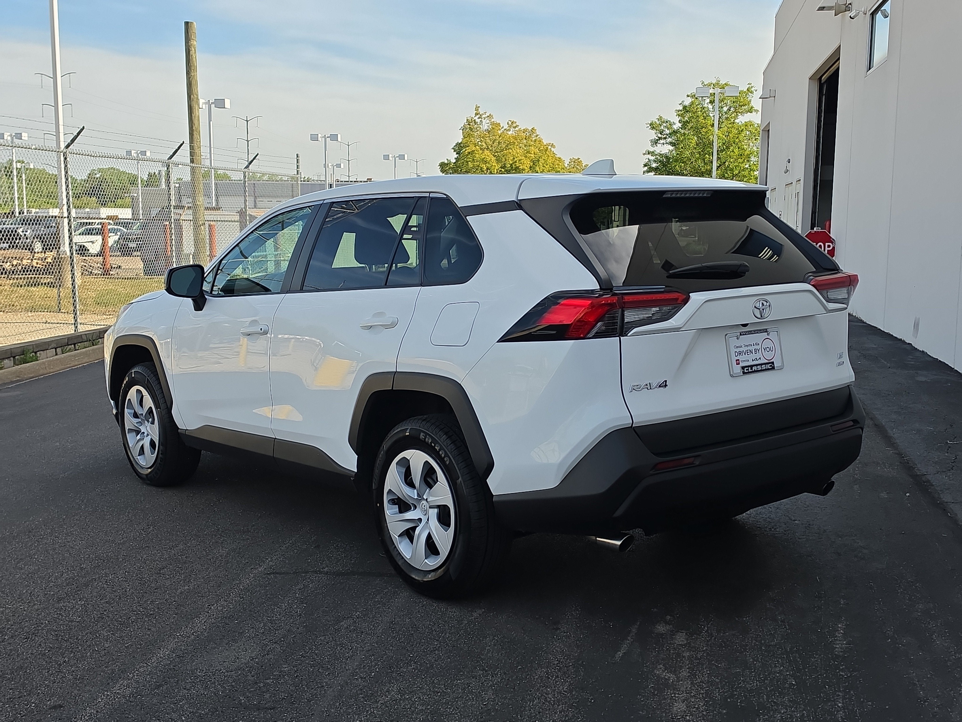 2024 Toyota RAV4 LE