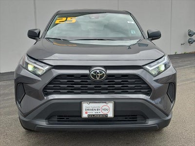 2025 Toyota RAV4 LE