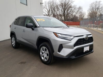 2025 Toyota RAV4 LE
