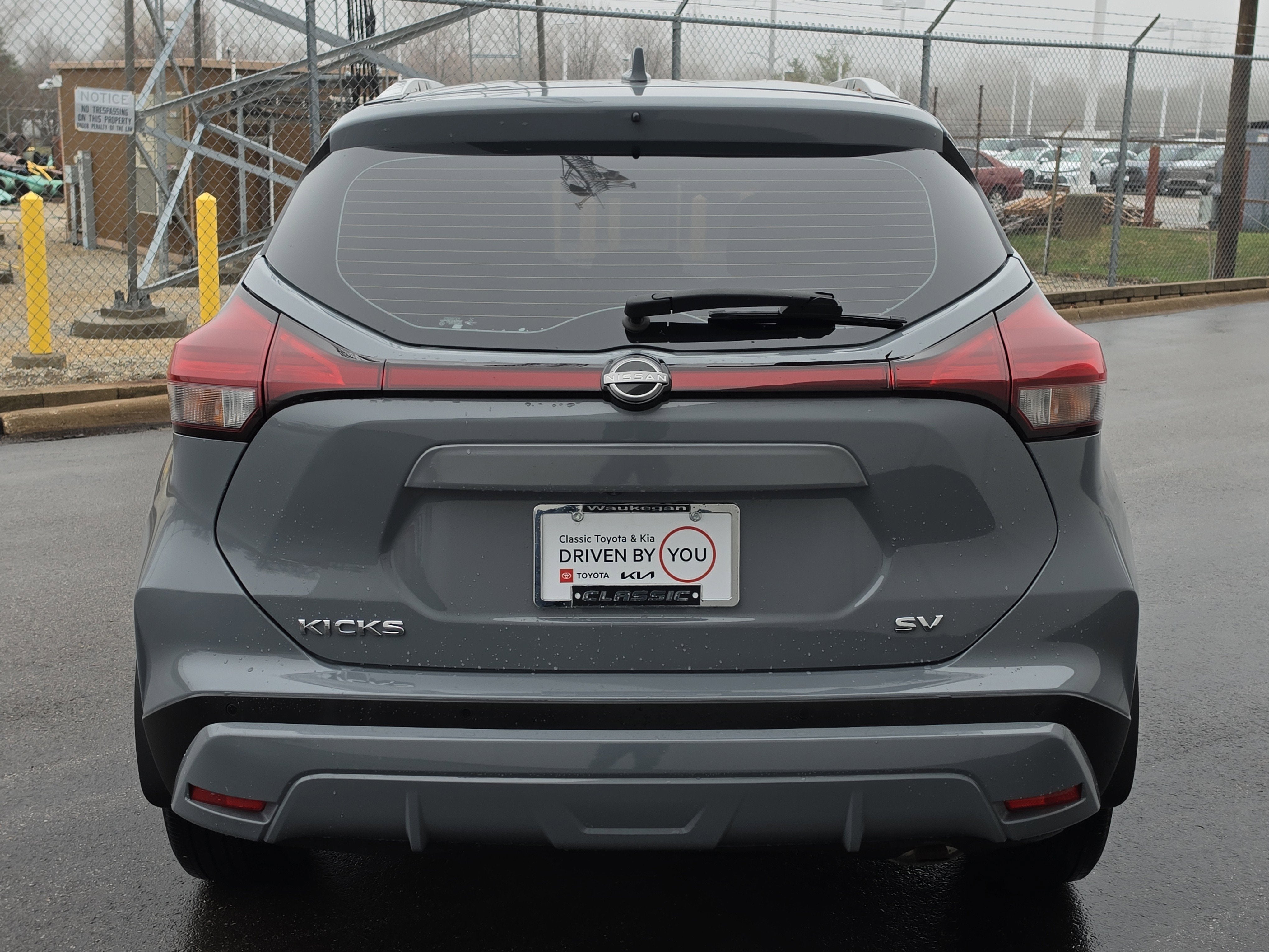 2022 Nissan Kicks SV