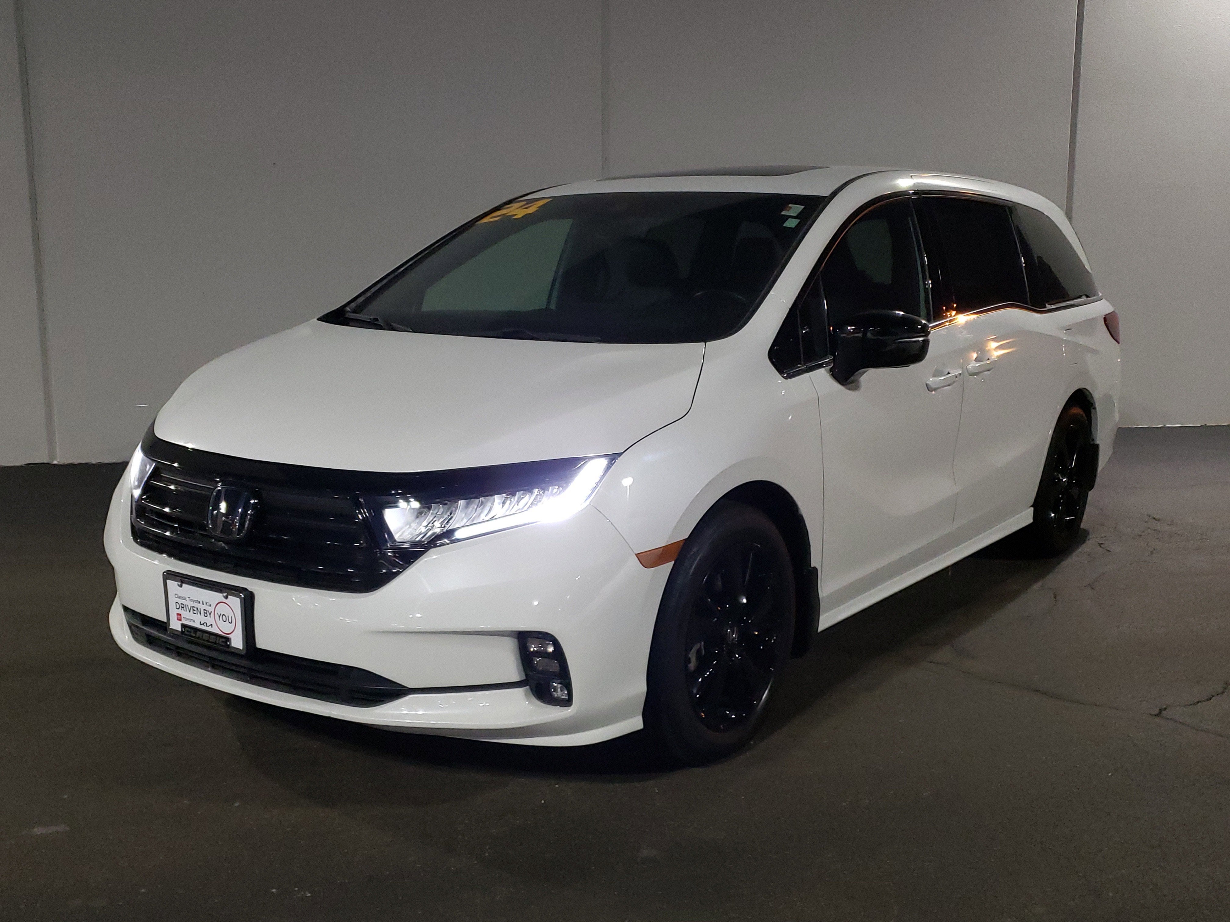2024 Honda Odyssey Sport