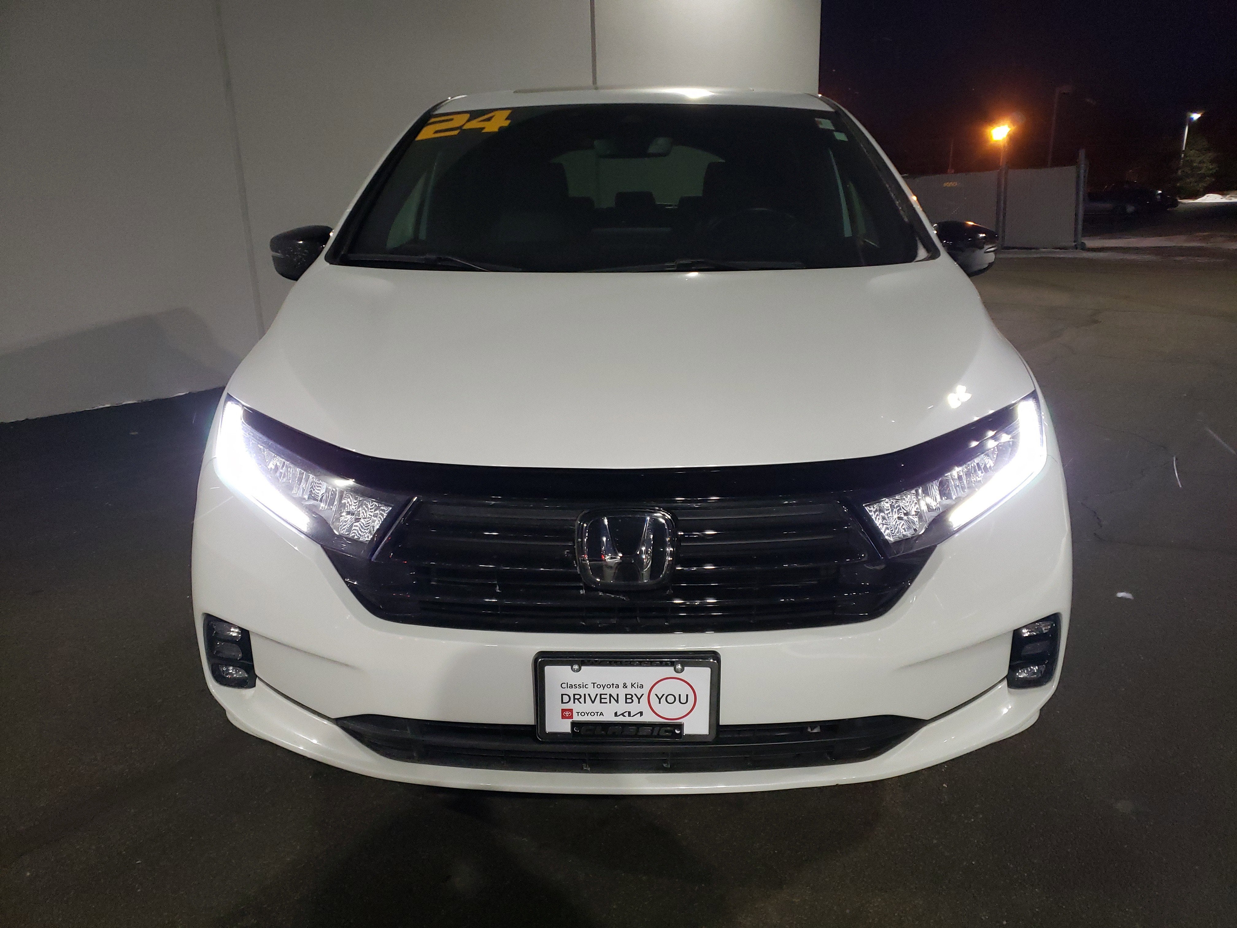 2024 Honda Odyssey Sport