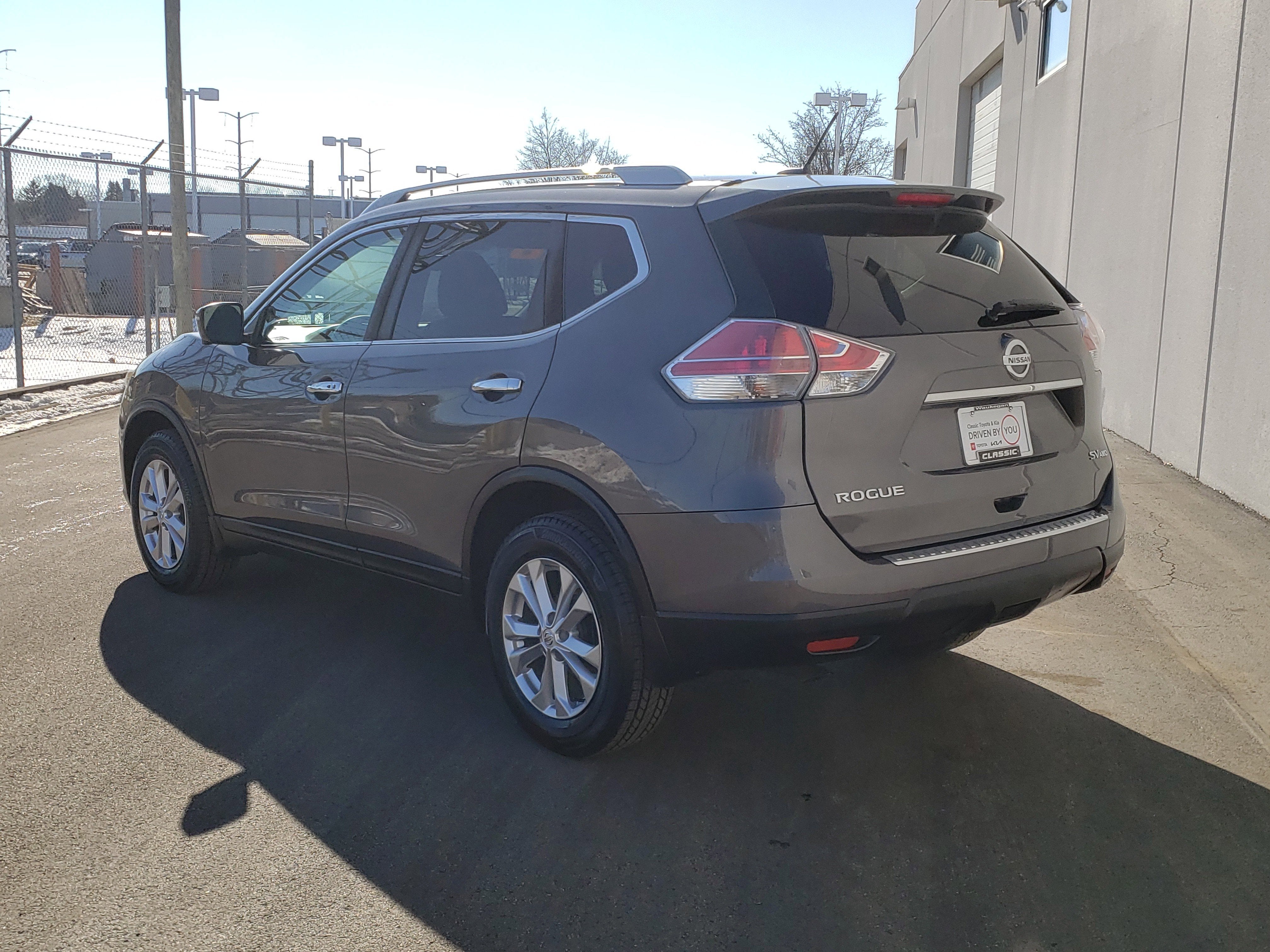 2016 Nissan Rogue SV