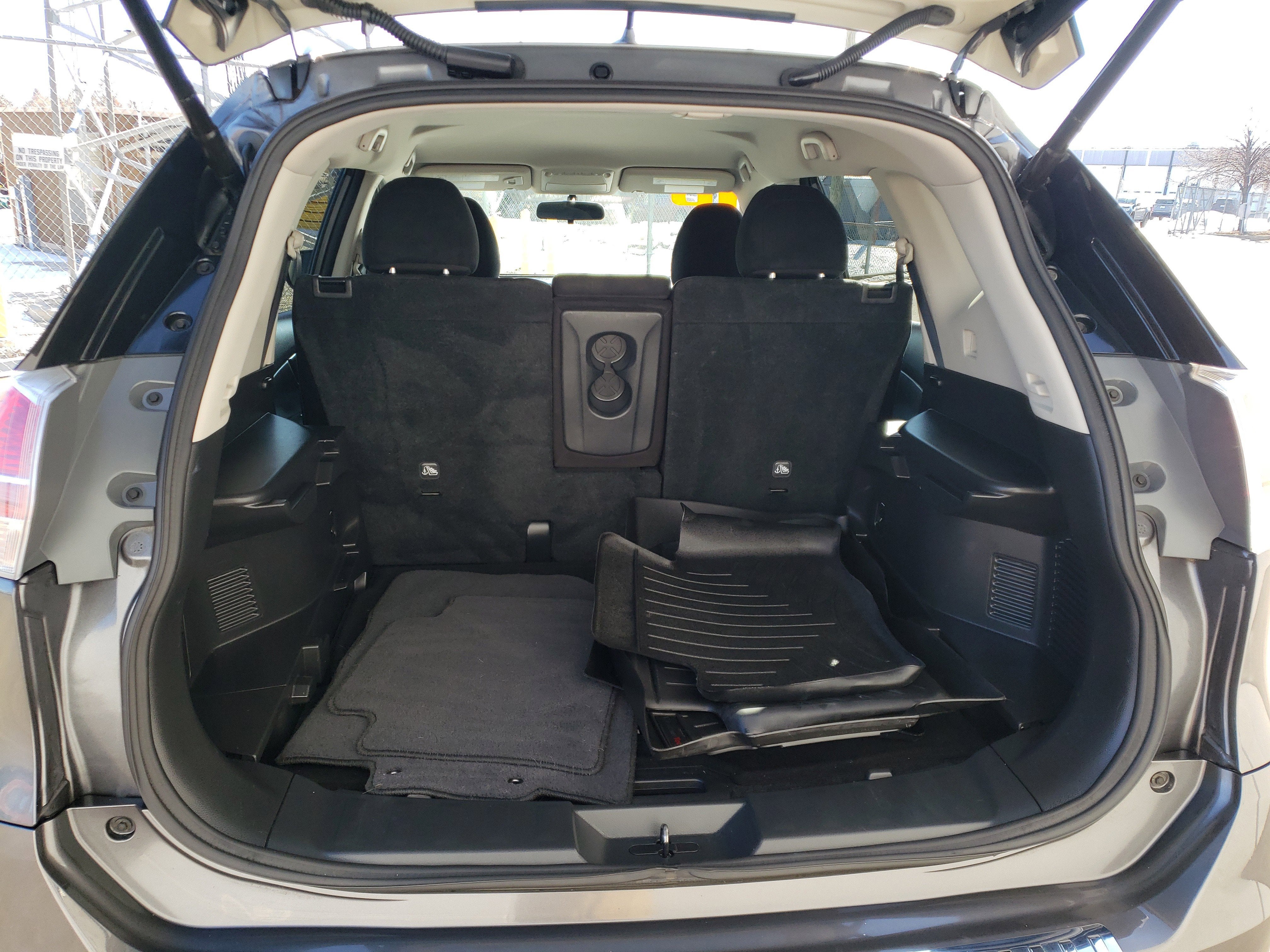 2016 Nissan Rogue SV