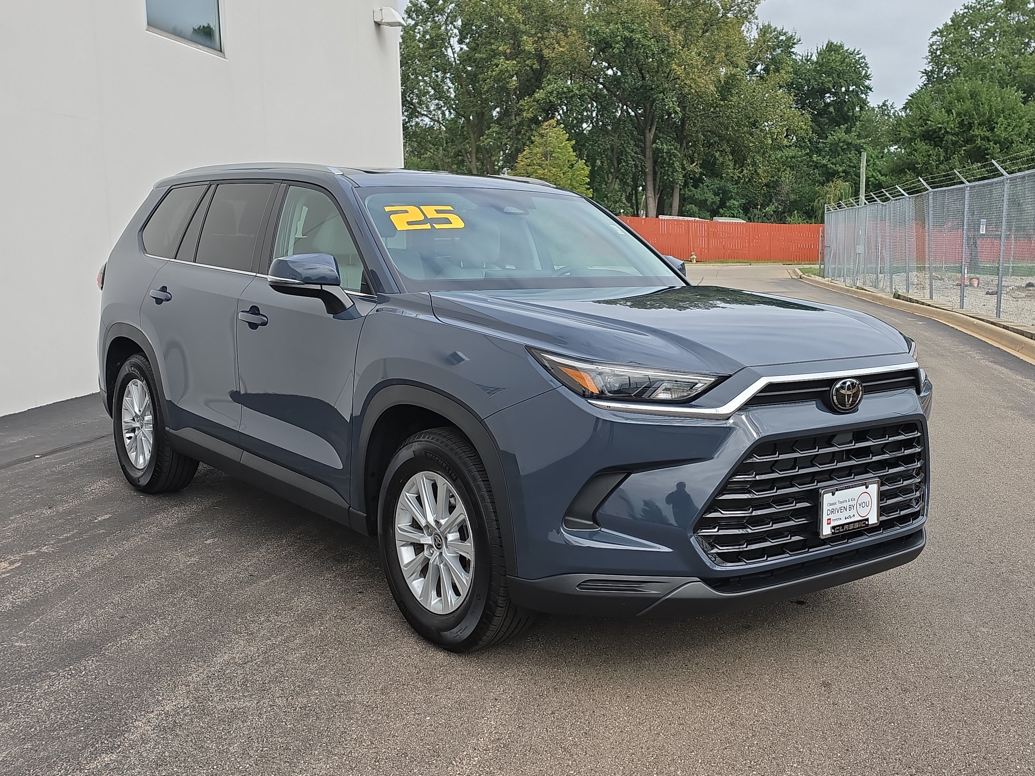 2025 Toyota Grand Highlander XLE
