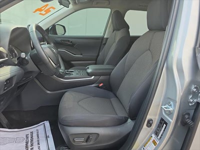 2024 Toyota Highlander LE