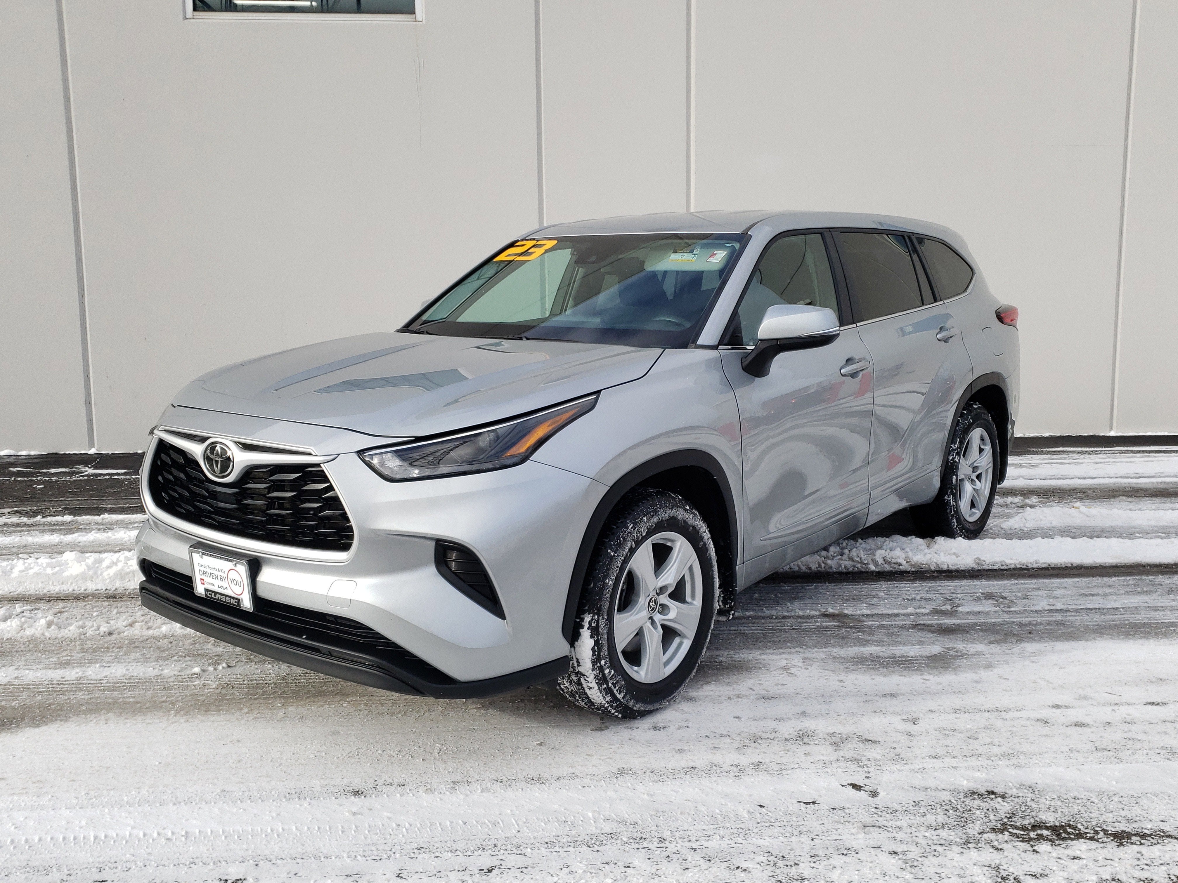 2023 Toyota Highlander L