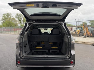 2014 Toyota Sienna SE in Waukegan, IL - Classic Cares