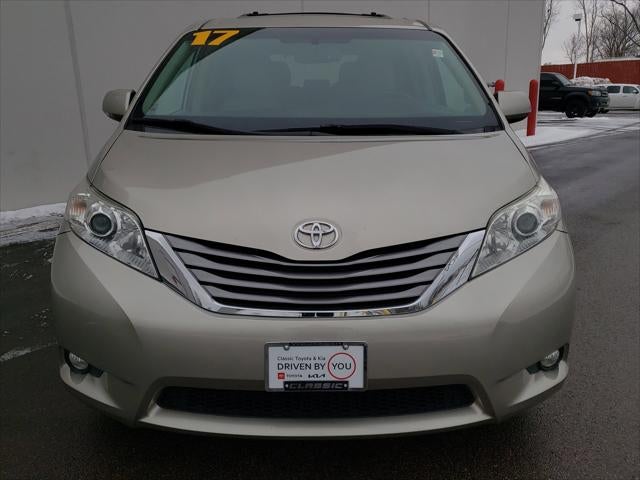 2017 Toyota Sienna XLE