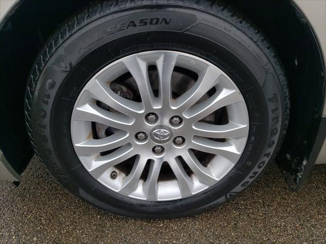 2017 Toyota Sienna XLE