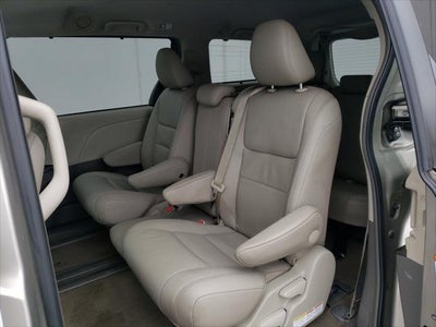 2017 Toyota Sienna XLE
