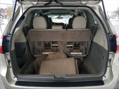 2017 Toyota Sienna XLE