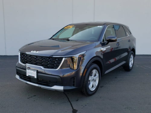 2025 Kia Sorento LX