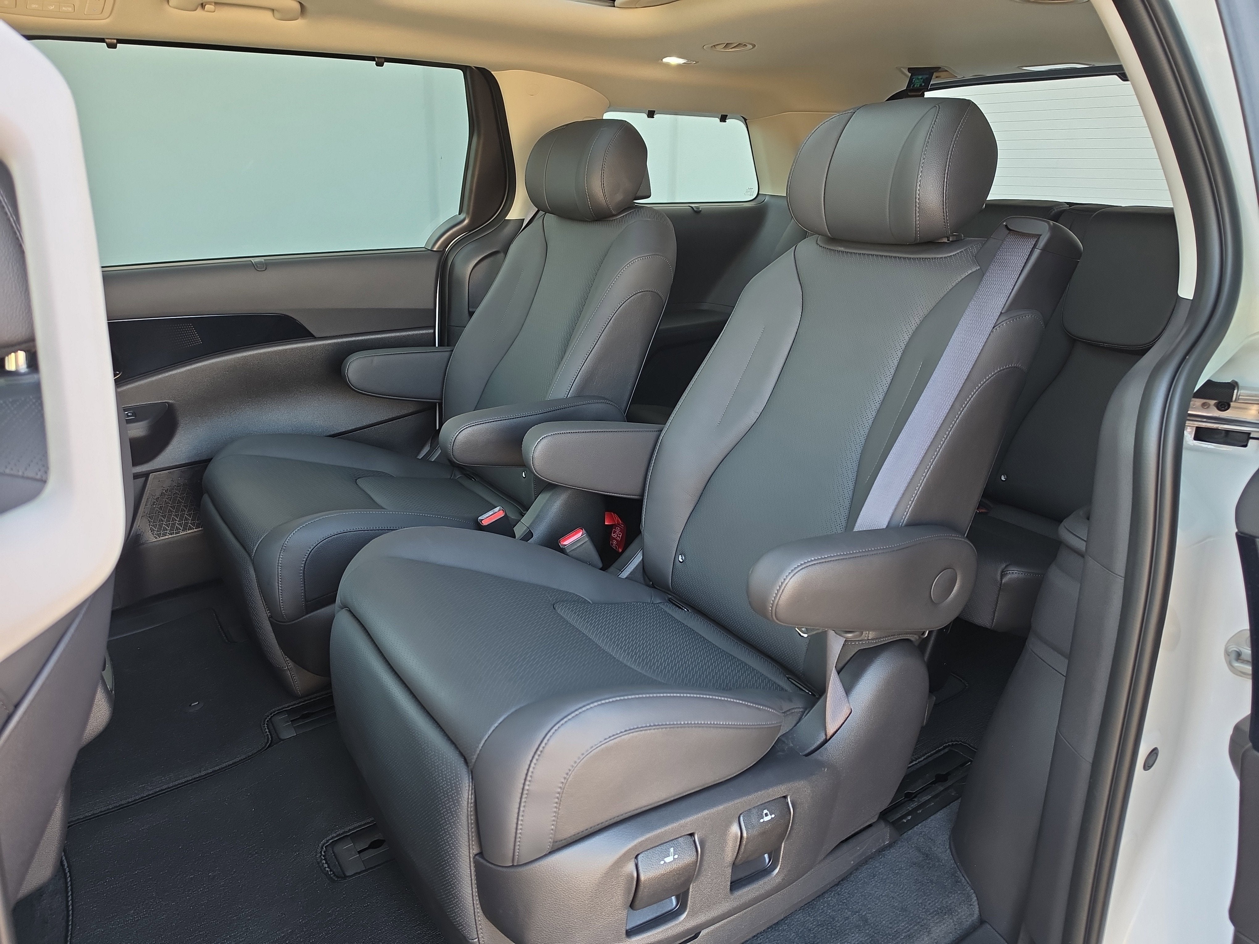 2025 Kia Carnival Hybrid SX Prestige