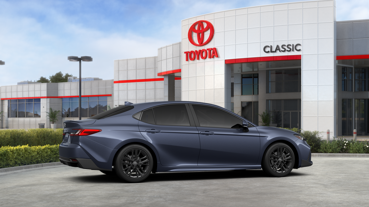 2026 Toyota Camry SE AWD