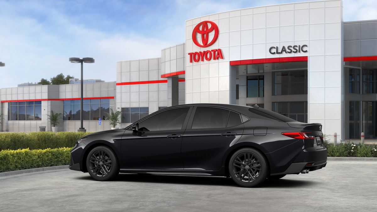 2026 Toyota Camry SE AWD