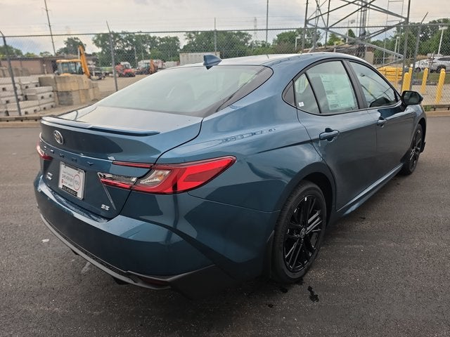 2026 Toyota Camry SE AWD