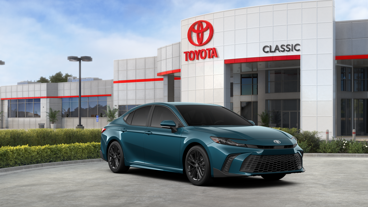 2026 Toyota Camry SE AWD
