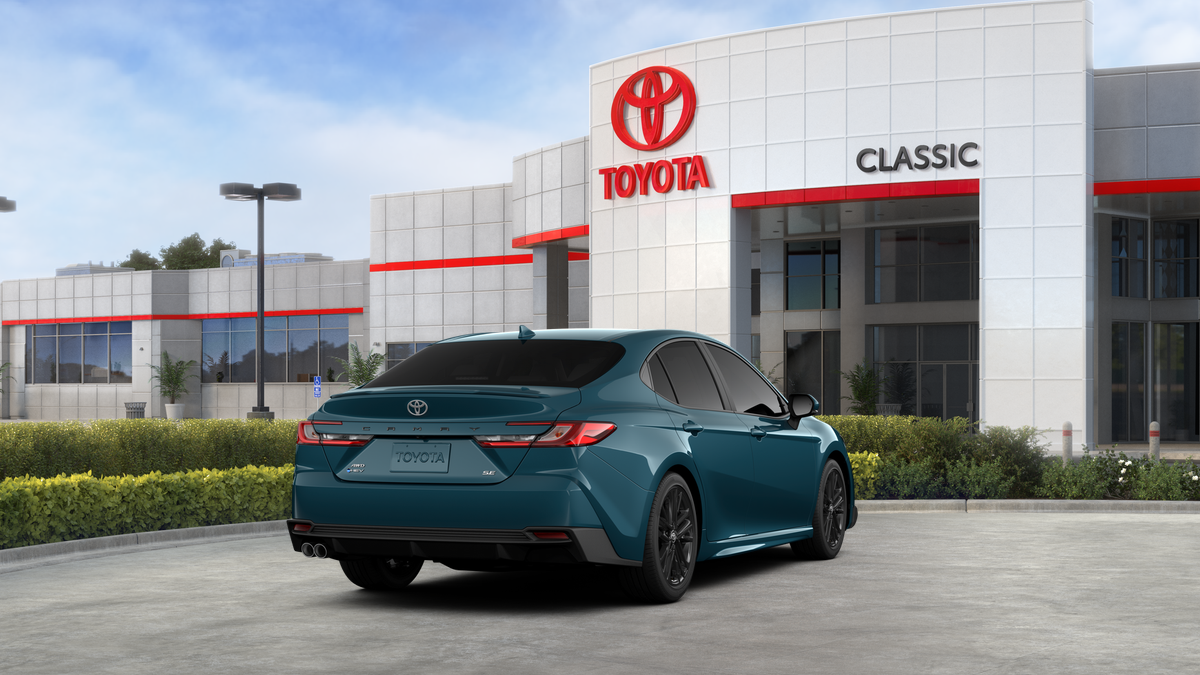 2026 Toyota Camry SE AWD