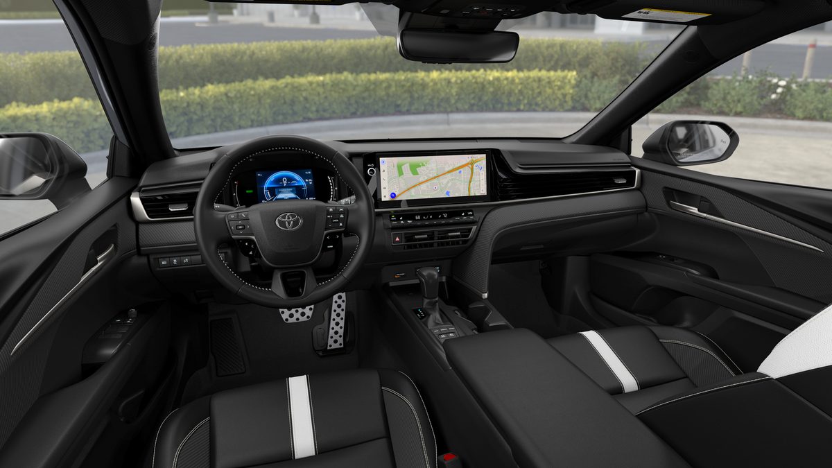 2026 Toyota Camry SE AWD