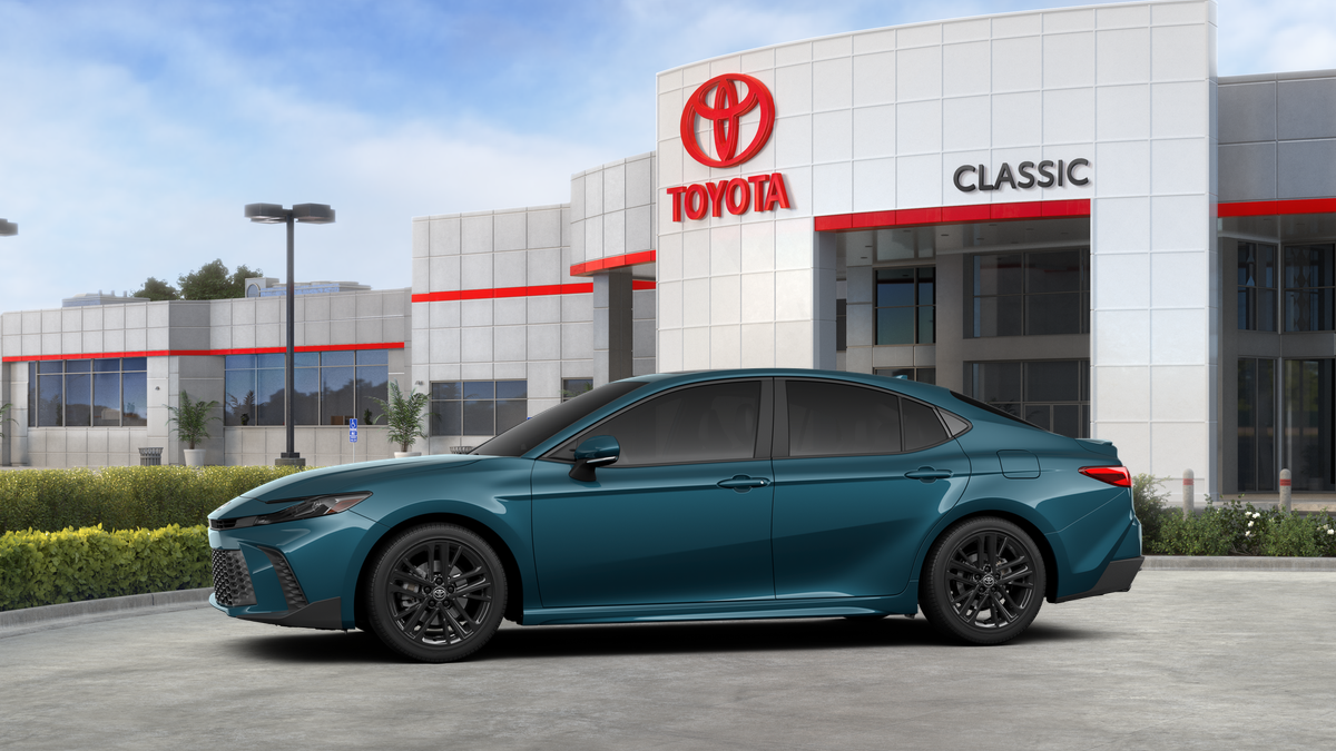 2026 Toyota Camry SE AWD