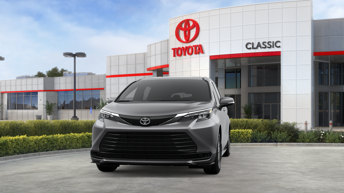 2026 Toyota Sienna LE