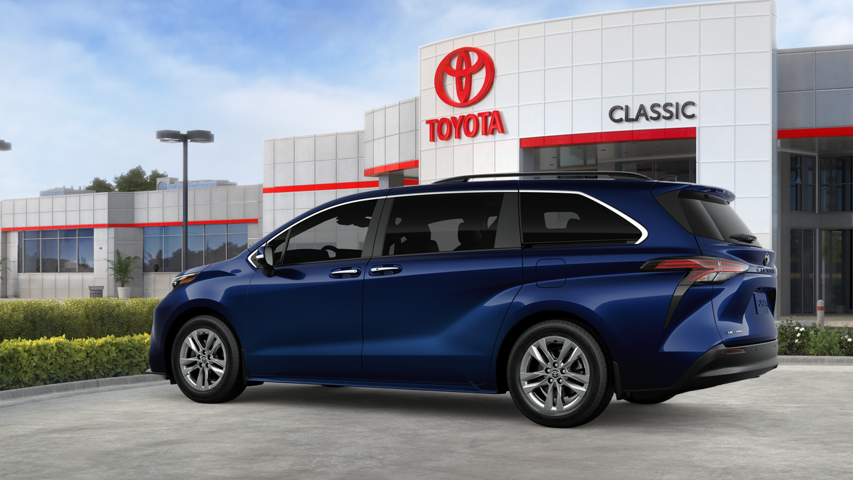 2026 Toyota Sienna XLE