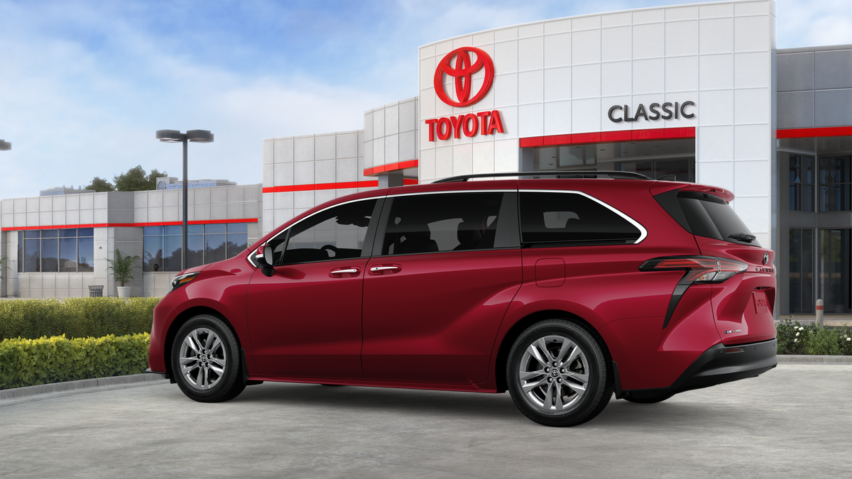 2026 Toyota Sienna XLE