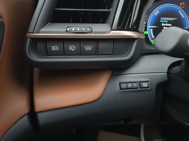2026 Toyota Toyota Crown Signia Limited