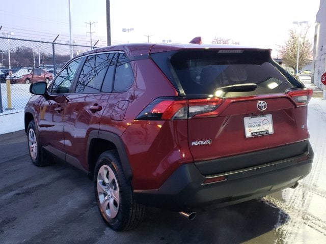 2024 Toyota RAV4 LE