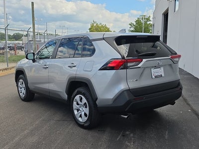 2024 Toyota RAV4 LE
