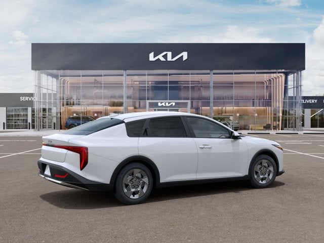 2026 Kia K4 BLACK