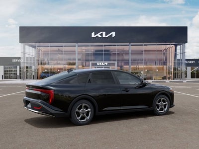 2026 Kia K4 BLACK