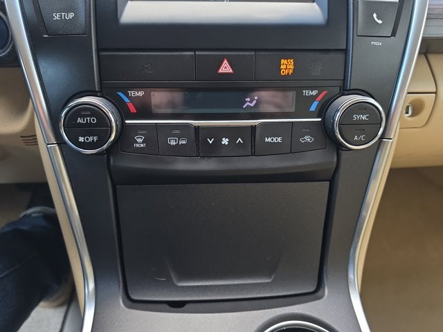 2016 Toyota Camry Hybrid LE