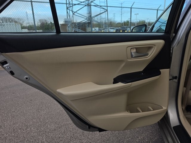 2016 Toyota Camry Hybrid LE