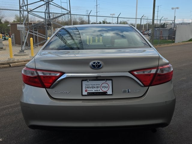 2016 Toyota Camry Hybrid LE