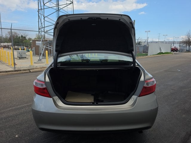 2016 Toyota Camry Hybrid LE