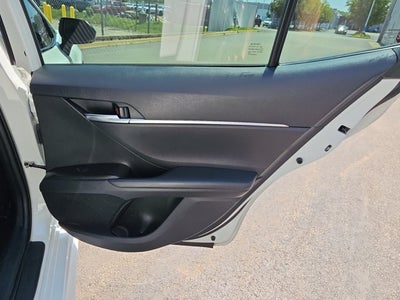 2023 Toyota Camry Hybrid SE Nightshade