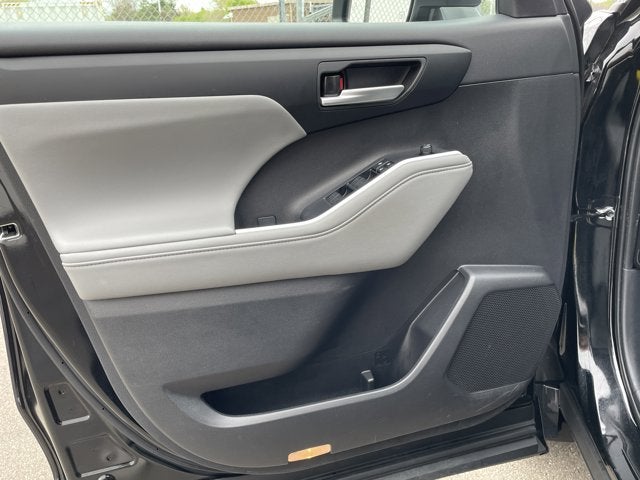 2024 Toyota Highlander Base