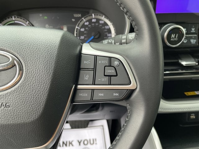 2024 Toyota Highlander Base