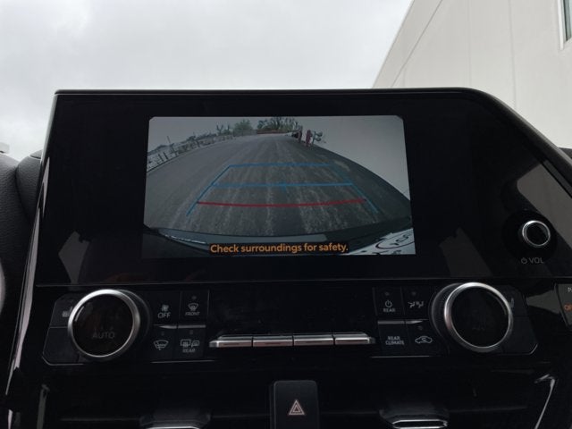 2024 Toyota Highlander Base