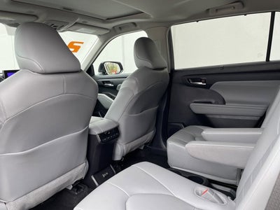 2024 Toyota Highlander Base