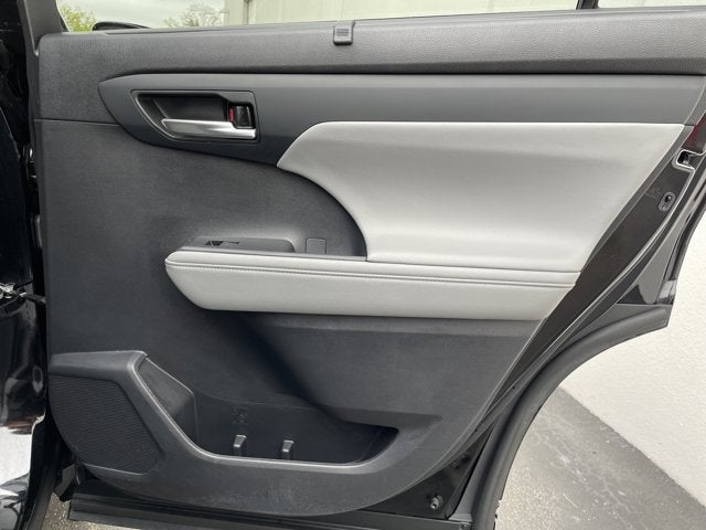 2024 Toyota Highlander Base