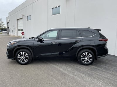 2024 Toyota Highlander Base