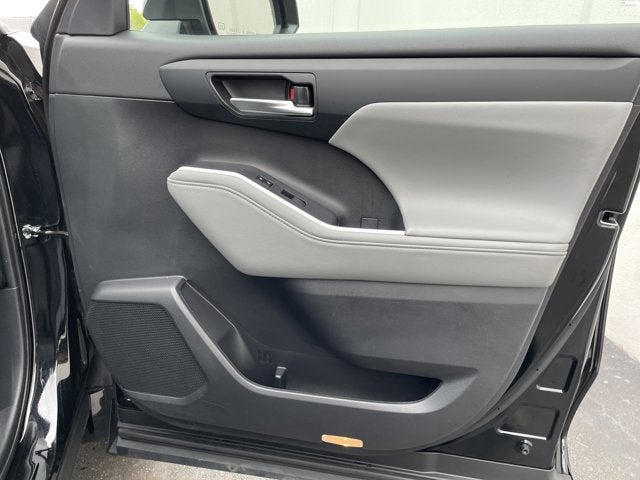 2024 Toyota Highlander Base