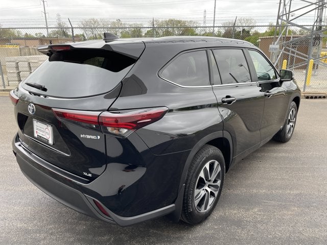 2024 Toyota Highlander Base