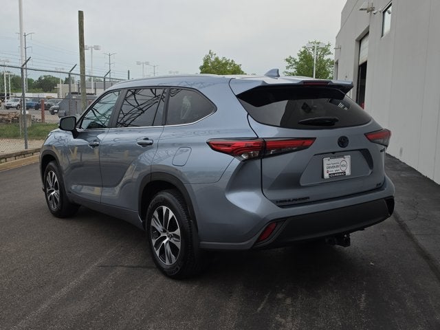 2023 Toyota Highlander Hybrid XLE